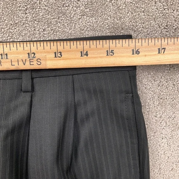 Jos A Bank Signature Gold Suit Mens 38R 32W 32L Black Pinstripe Gordon Wool Flaw - Picture 10 of 16